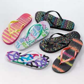 SO Zori Graphic Flip Flops