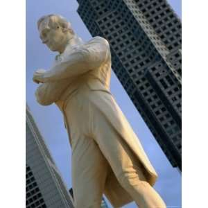  Statue Of Countrys Founder Sir Stamford Raffles 