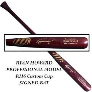  Ryan Howard Autographed Marucci Professional Model Bat 