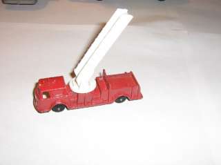 VINTAGE TOOTSIE TOY LADDER FIRE TRUCK MADE IN THE USA  