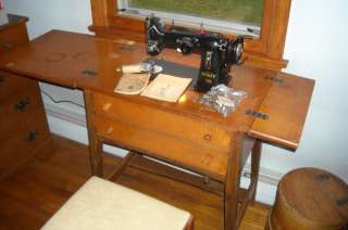 PFAFF SEWING MACHINE vintage Pfaff 130 with cabinet and extras look 