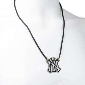  New York Yankees Logo Pendant Necklace Jewelry