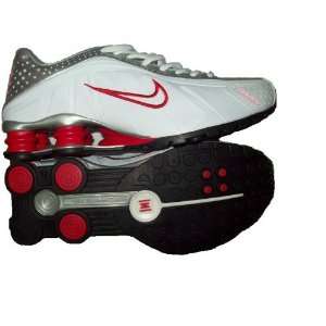  Mens Nike Shox R4 Sneakers White Red Silver Size 12 Brand 