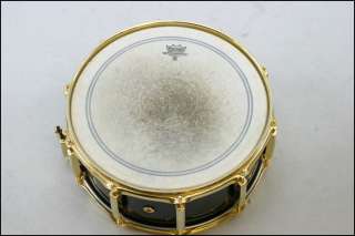 Pearl Masters Custom MMX 14 x 6.5 Snare with Gold Hardware in EXC+ 